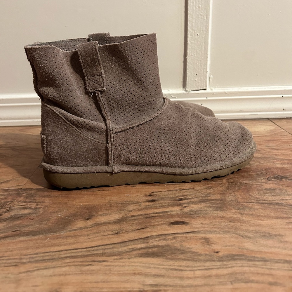 UGG Boots Not Fuzzy